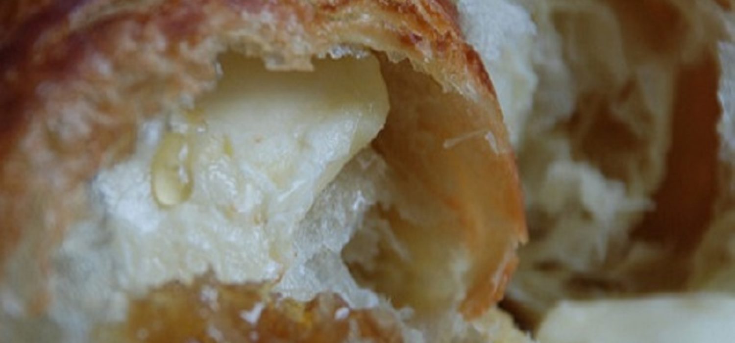 Cheddars Scratch Kitchen Honey Croissants Recipe