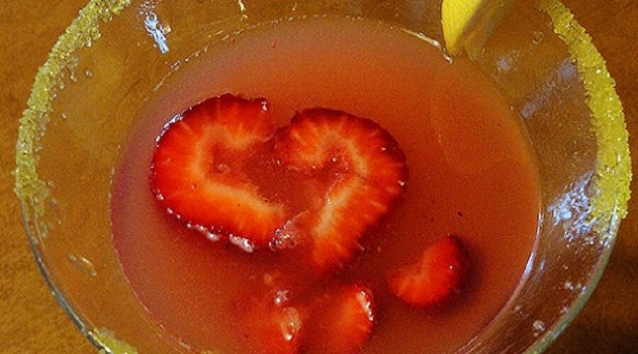 Olive Garden Strawberry Limoncello Martini Recipe
