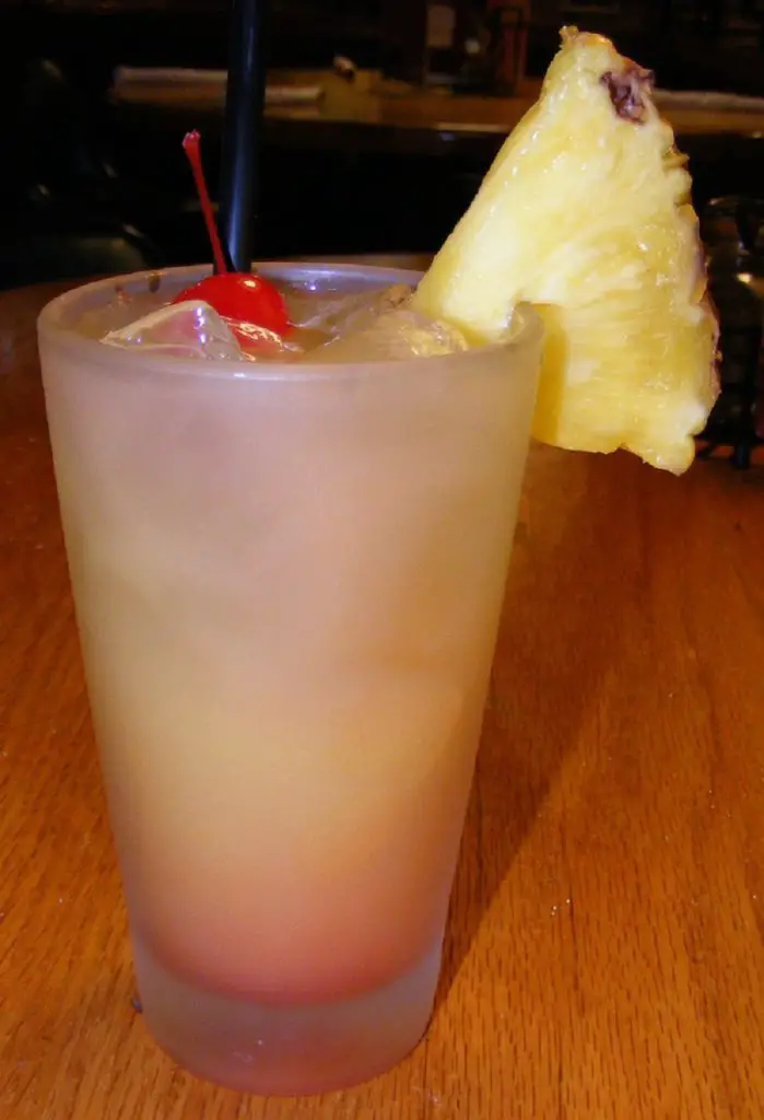 Applebee's Bahama Mama Recipe