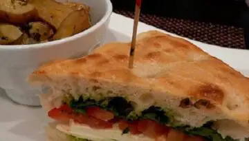 Cosi Tomato Basil and Mozzarella Flatbread Sandwiches Recipe