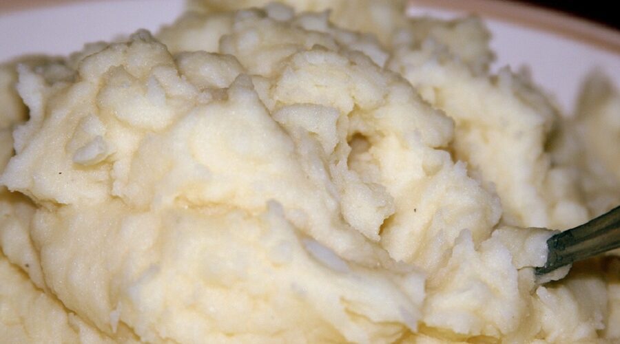 Bennigan's Garlic Mashed Potatoes Recipe