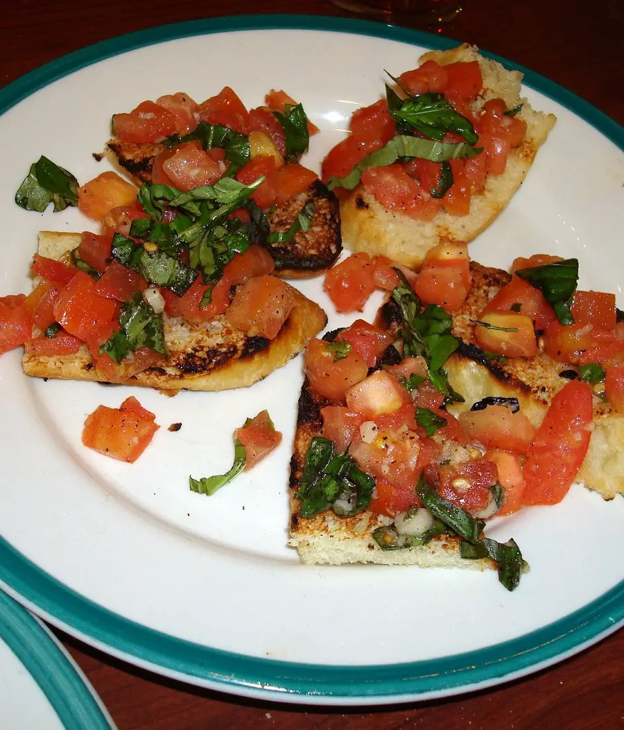 Olive Garden Tomato-Basil Crostini Recipe