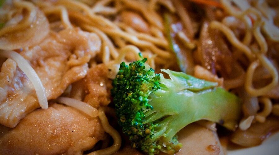 Chinese Restaurant-Style Chicken Lo Mein Recipe