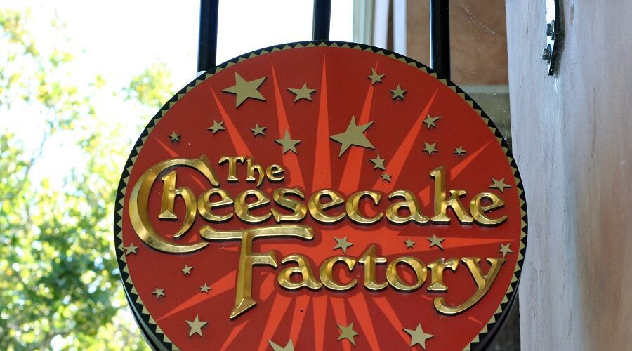 Cheesecake Factory Butter Bean and Bacon Soup Recipe