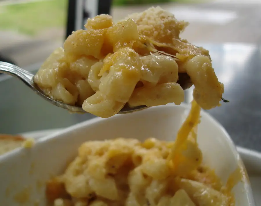 Bakers Square Ultimate Mac and Cheese Recipe