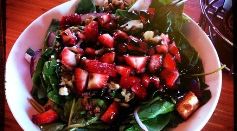 Noodles & Company Very Berry Spinach Salad Recipe