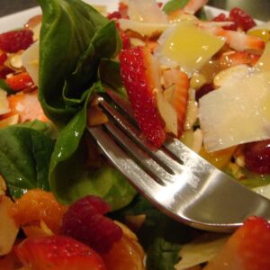 BJ's Restaurant & Brewhouse Honey Vinaigrette Recipe