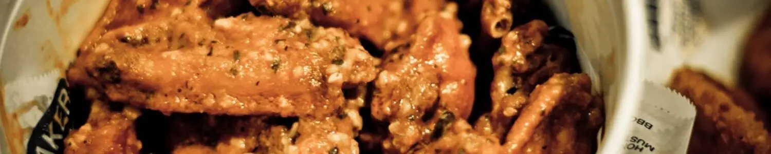 Quaker Steak & Lube Golden Garlic Chicken Wings Recipe