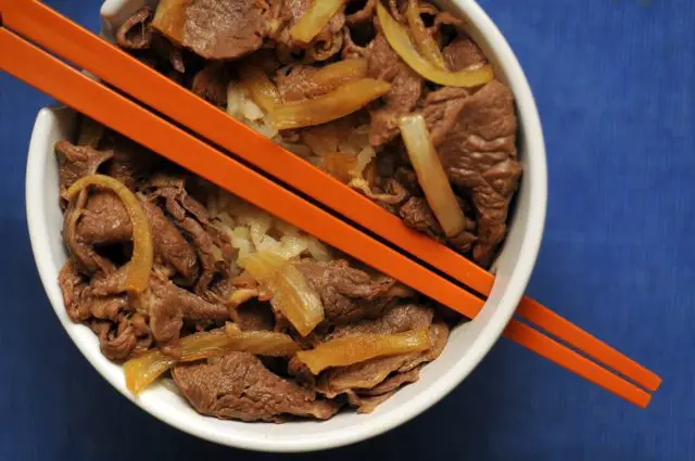 Yoshinoya Beef Bowl Recipe - Secret Copycat Restaurant Recipes