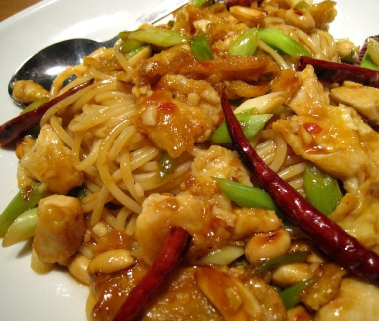 California Pizza Kitchen Kung Pao Spaghetti with Chicken Recipe