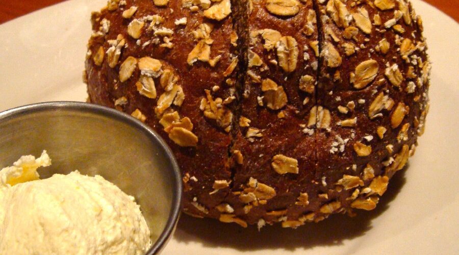 Black Angus Steakhouse Sweet Molasses Bread Recipe