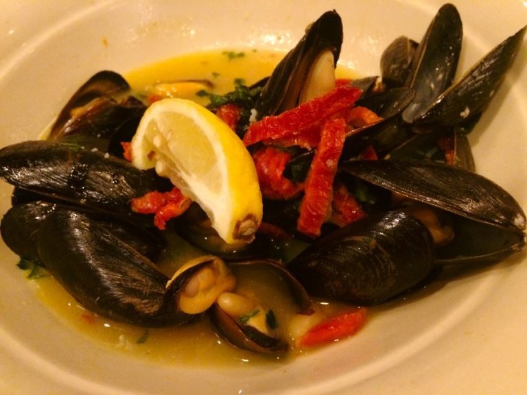 Maggiano's Little Italy Mussels Tuscan Style Recipe Secret Copycat