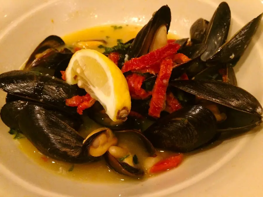 Maggiano's Little Italy Mussels Tuscan Style Recipe