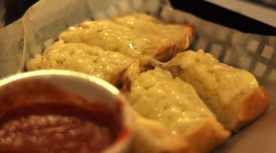 Black Angus Steakhouse Garlic Cheese Bread Recipe