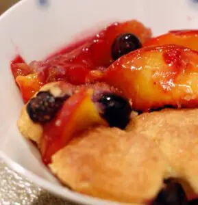 Z'Tejas Peach and Berries Cobbler Recipe