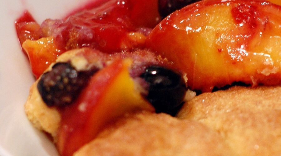 Z'Tejas Peach and Berries Cobbler Recipe