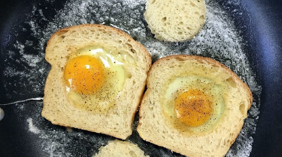 Cracker Barrel Eggs in a Basket Recipe
