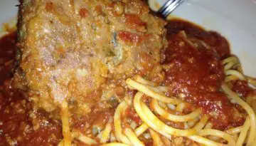 Maggiano's Little Italy Spaghetti and Meatballs Recipe
