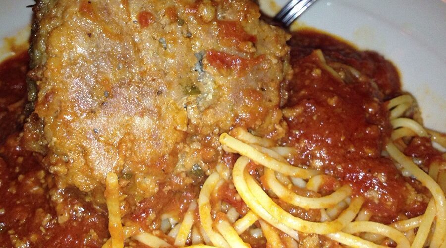 Maggiano's Little Italy Spaghetti and Meatballs Recipe