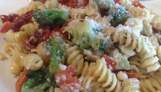 California Pizza Kitchen Broccoli and Sun-Dried Tomato Fusilli Recipe