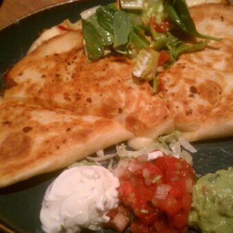 Bennigan's Chicken Quesadilla Recipe