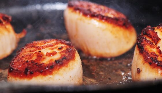 The Capital Grille Seared Sea Scallops with Sweet and Sour Tomatoes Recipe