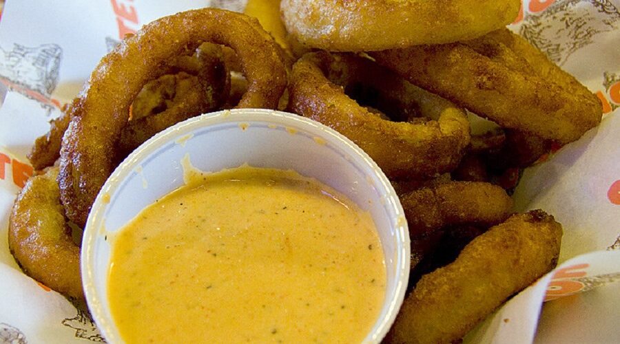 Hooters Beer Battered Onion Rings Recipe
