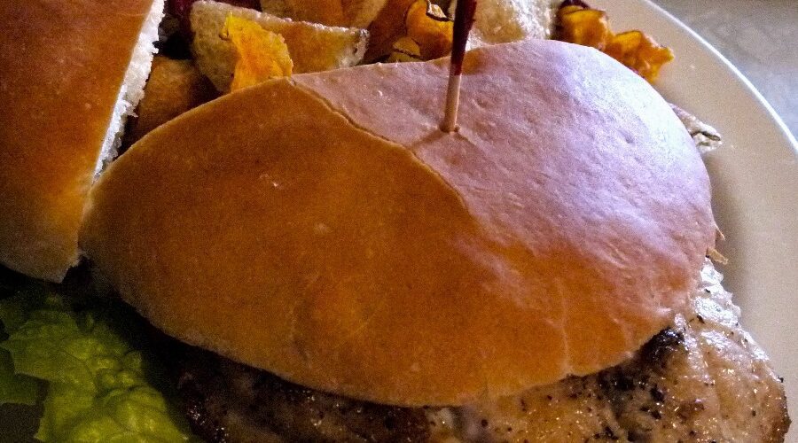 Applebee's Blackened Tilapia Sandwich Recipe