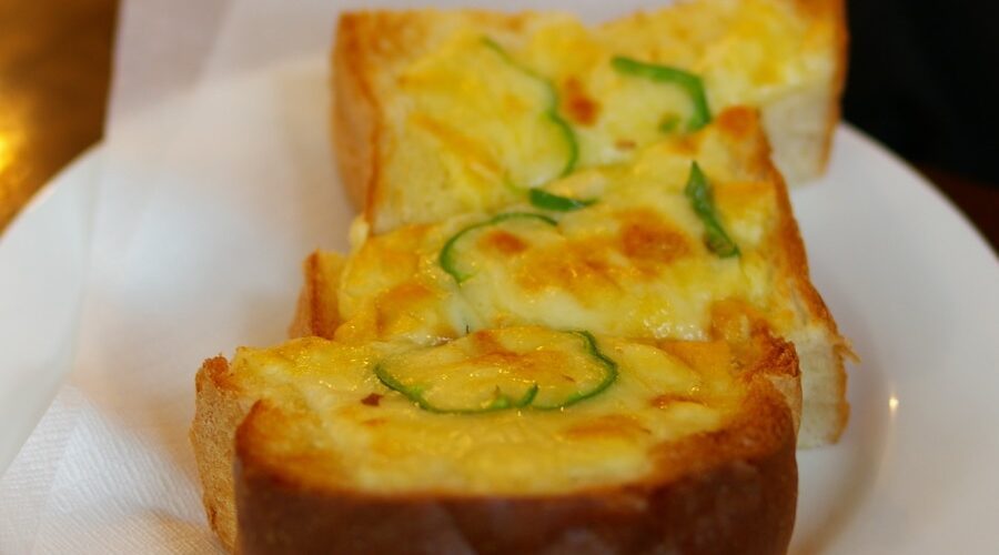 The Old Spaghetti Factory Three Cheese Garlic Bread Recipe
