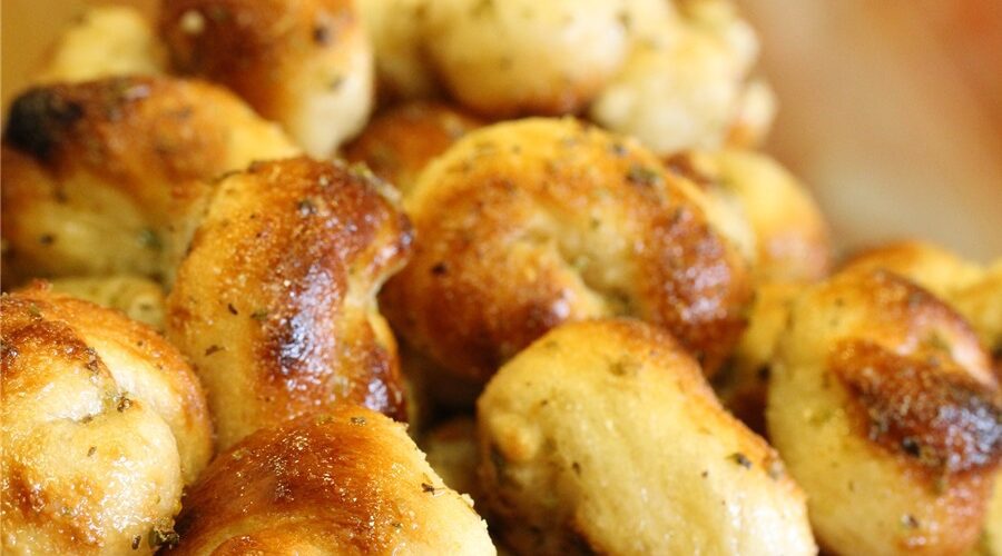 Papa John's Garlic Knots Recipe