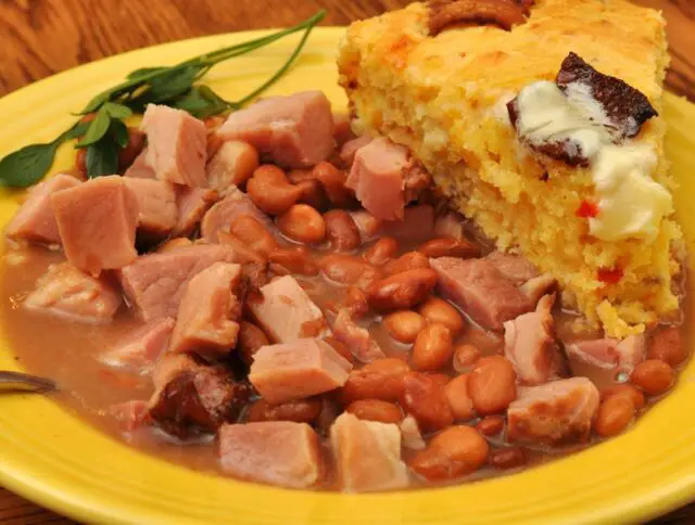 Cracker Barrel Pinto Beans Recipe - Secret Copycat Restaurant Recipes