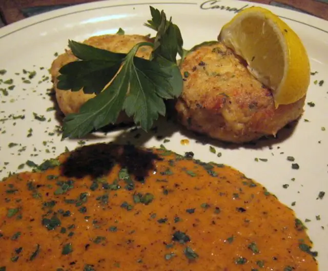 Carrabba's Italian Grill Crab Cakes with Roasted Red Pepper Sauce
