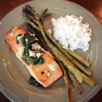 Bonefish Grill Salmon Topped with Spinach, Bacon & Gorgonzola Bleu Cheese Recipe