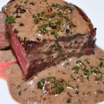 Maggiano's Little Italy Pork Medallions with a Green Peppercorn Sauce Recipe
