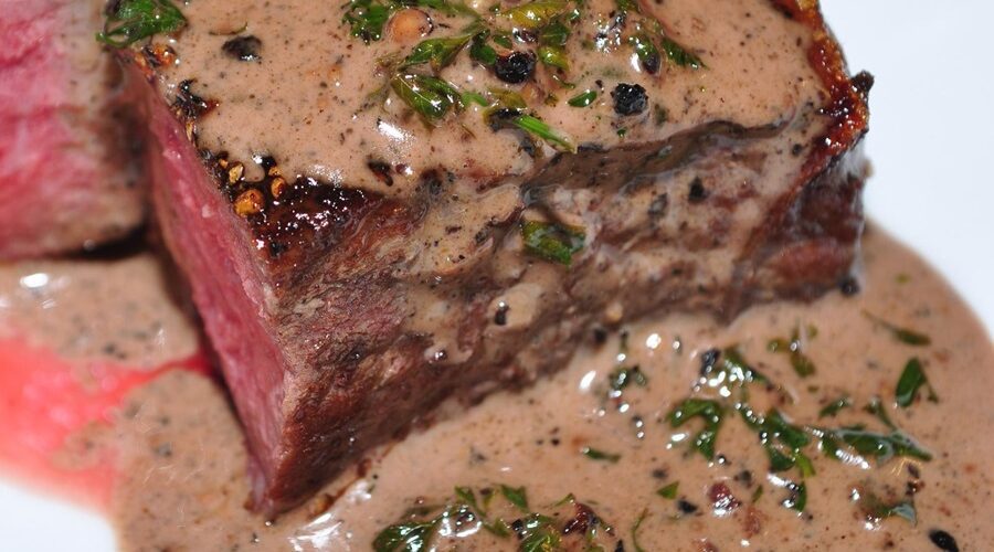 Maggiano's Little Italy Pork Medallions with a Green Peppercorn Sauce Recipe