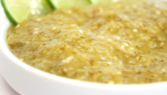 Acapulco Fresh Tomatillo Salsa Recipe