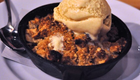 Disney's Epcot Garden Grill Apple and Dried Cranberry Crisp Recipe