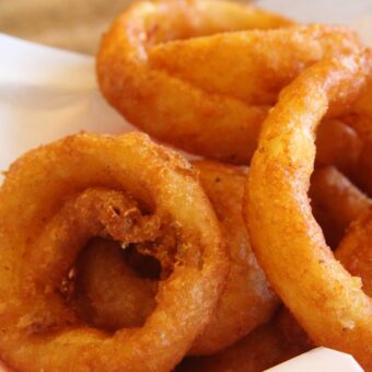 Disney's Hollywood Studios Sci-Fi Dine-In Theater Crispy Onion Rings Recipe