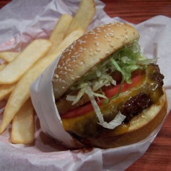 Red Robin Banzai Burger Recipe