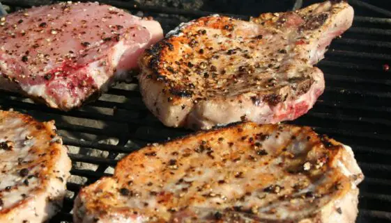 TGI Fridays Pepper Crusted Pork Chops Recipe