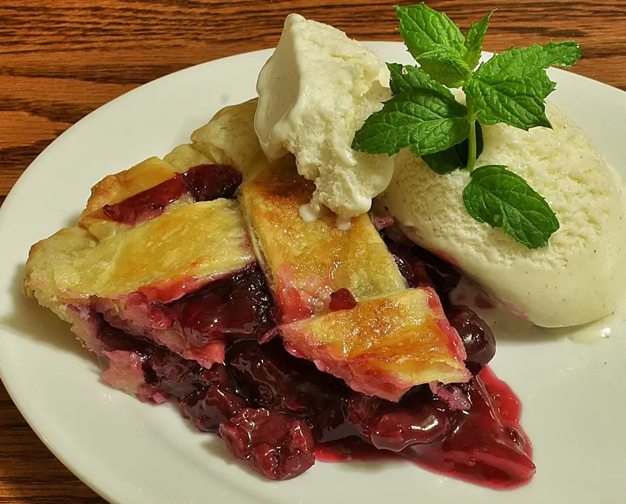 Cracker Barrel Cherry Pie Recipe