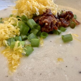 Logan's Roadhouse Baked Potato Soup Recipe