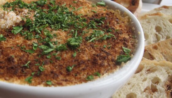 Cheesecake Factory Warm Crab and Artichoke Dip Recipe
