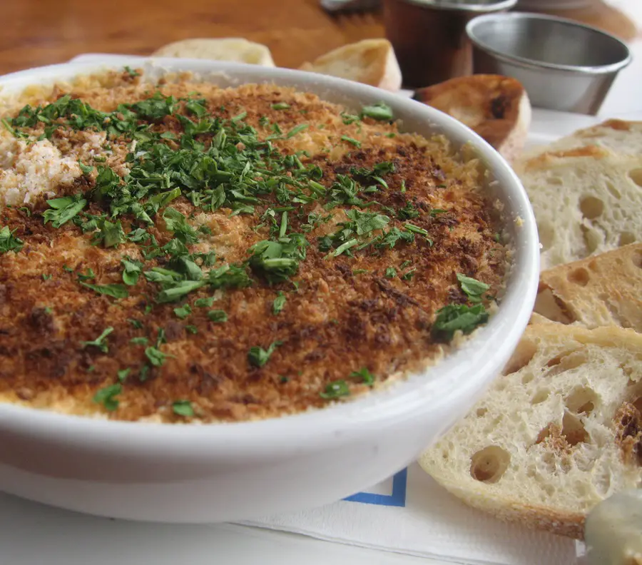 Cheesecake Factory Warm Crab and Artichoke Dip Recipe