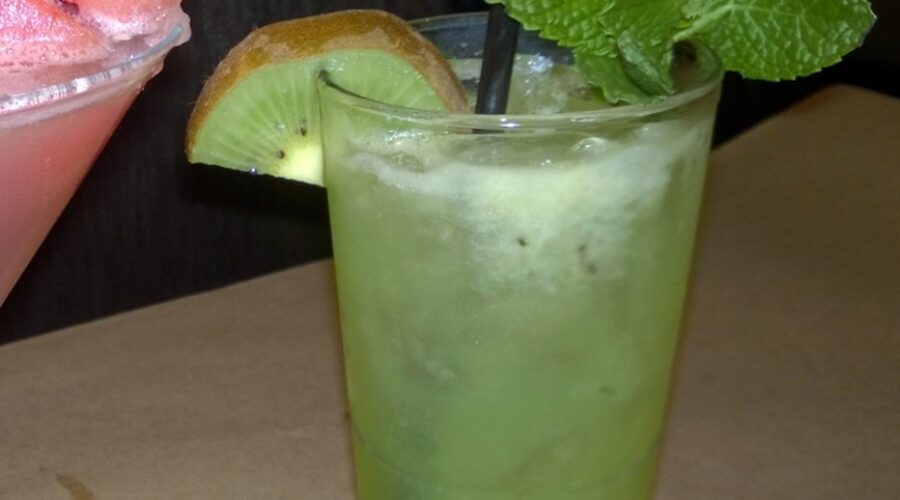 Bonefish Grill Kiwi Smash Cocktail Recipe