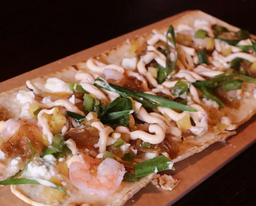 Gordon Biersch Chipotle Shrimp Flatbread Recipe