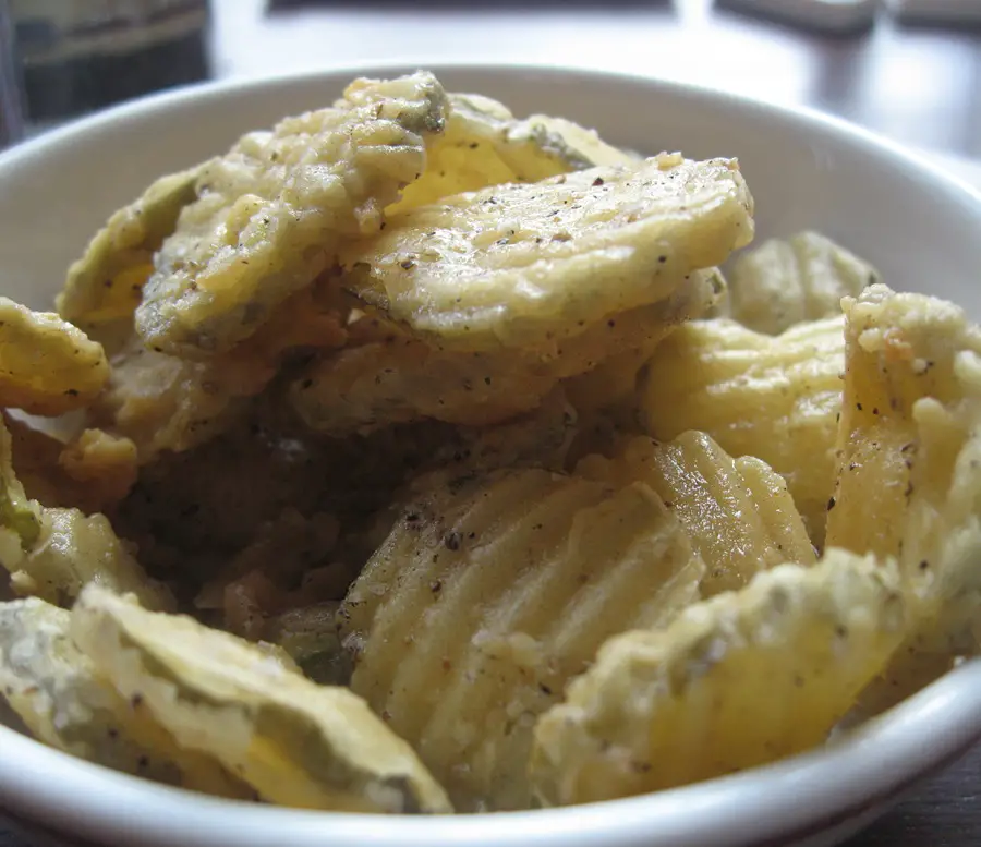 O'Charley's Fried Pickle Chips Recipe
