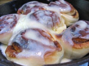 Auntie Anne's Cinnamon Rolls Recipe