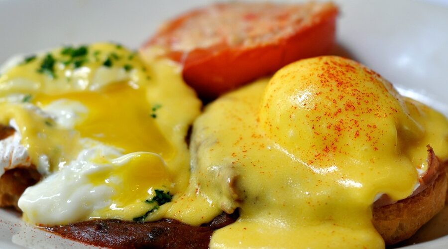 Brennan's Eggs Hussarde Recipe