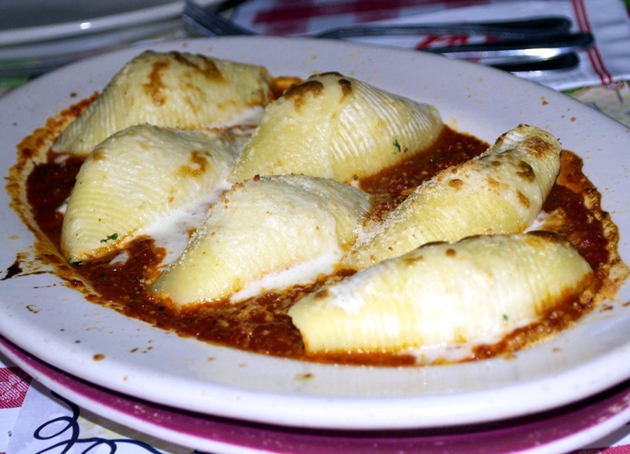 Buca di Beppo Chicken Cannelloni Recipe